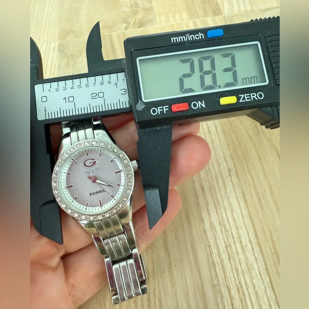 Fossil brand model